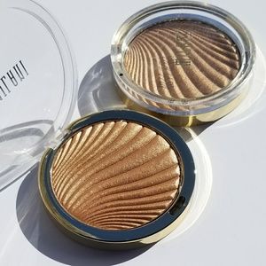 Two Brand New Milani Strobelight 04